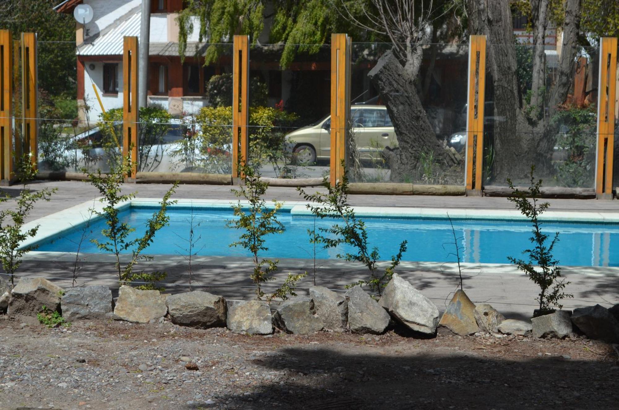 Apart Hotel Robles Del Sur San Martín de los Andes Exteriör bild